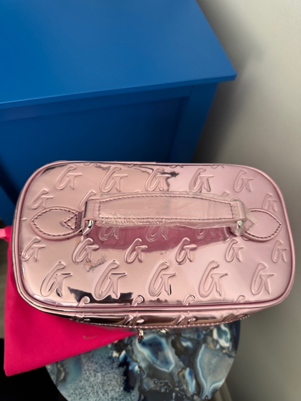 Glam-Aholic Metallic Pink Mirror Embossed Vanity Bag - Picture 4 of 10